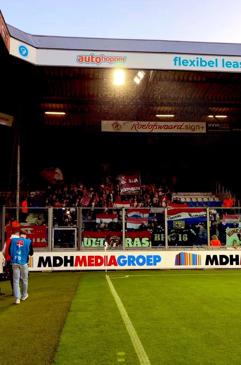 Awaydays NL tweet media