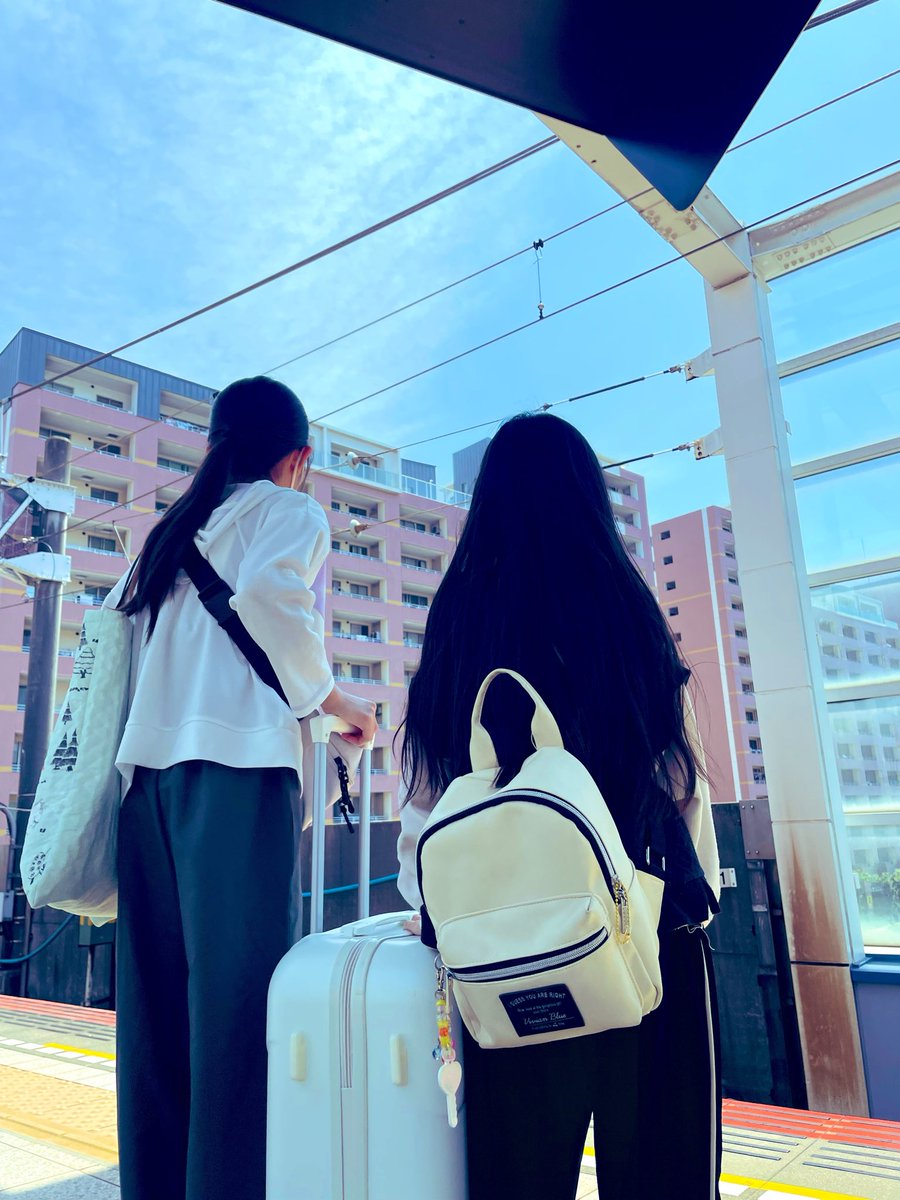 MSBY_2200's tweet photo. 家族の予定が合わず、
娘2人で帰省。

2時間×往復
一緒に付き添った。

環境変化を受け入れ、
ベストな対応を考える。

いつでも、思考は止めない。

#地下鉄無限城の攻略は大人でもムズイ♾️🏯 https://t.co/ykf1IDlsGF