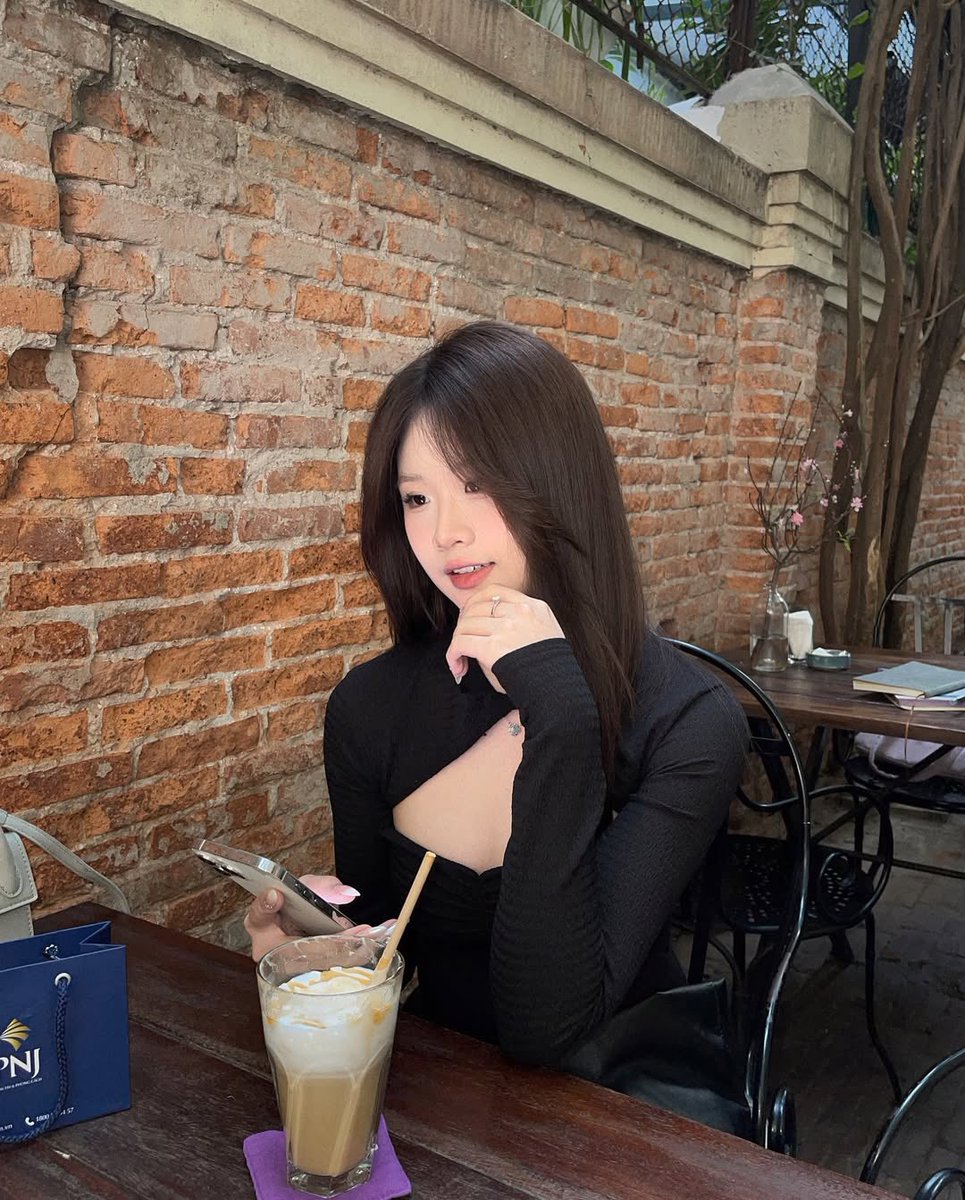 đinh trên đường tàu 🎀 tweet media
