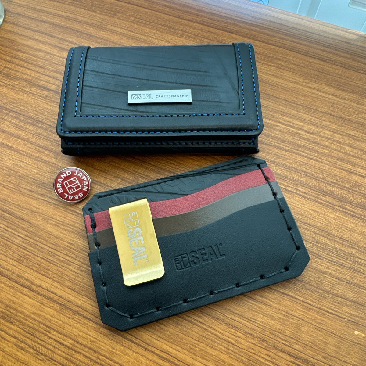 yasu___pr's tweet image. SEAL表参道本店で、
ワークショップに参加。
カードケースを作らせていただきました。

名刺入れも購入。
いい買い物ができました🙌

@seal_brand1 
#SEAL
#アップサイクル