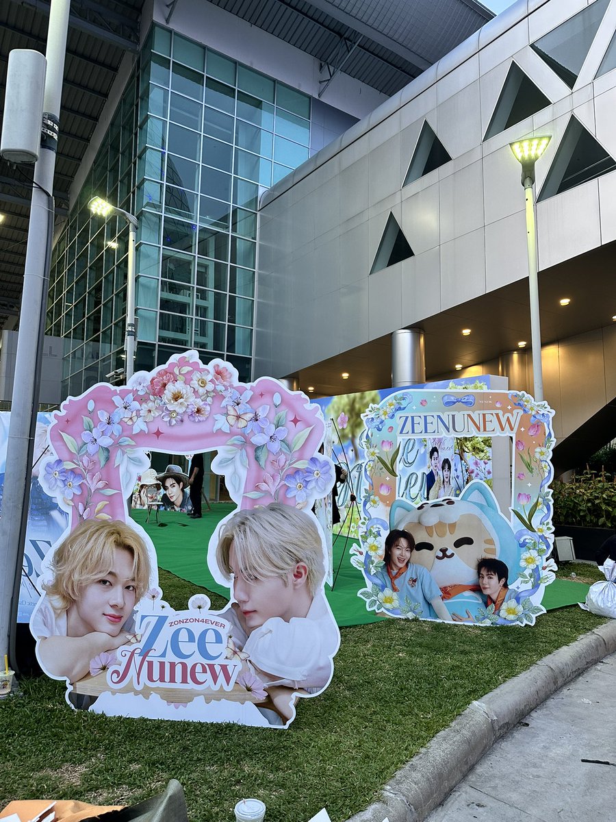 Pro_Printingg's tweet image. ขอบคุณทีมบ้าน ZeeNuNew มากๆนะคะ 🙏🏻
Backdrop Fancon + standee 😽😽
ผลิตได้ทุกขนาด กำหนดขนาดได้เลย
✅ราคาประหยัด ทำได้ทุกแบบและทุกขนาด

ไปถ่ายรูปกันเยอะๆนร้า ใครไปถ่ายแล้วส่งรูปมาอวดกันบ้างนะ 🩵

#project #สแตนดี้ #backdrop #คอนเสิร์ต #โปรเจคศิลปิน #ZeeNuNew