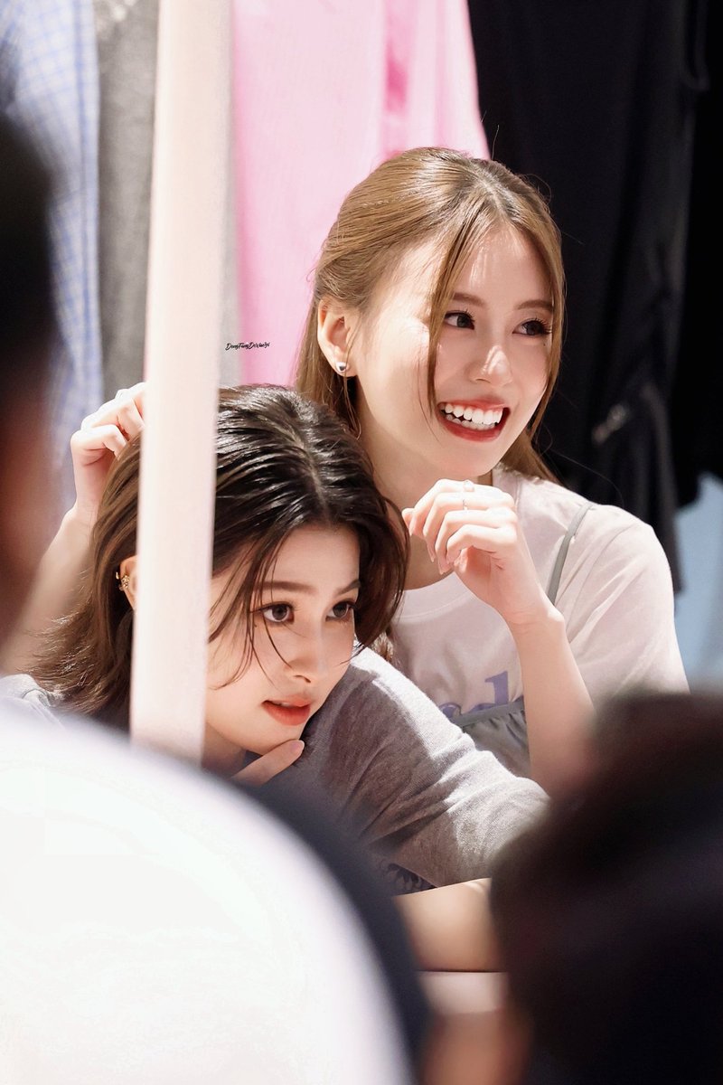 DongFangDeXiaoYi tweet media