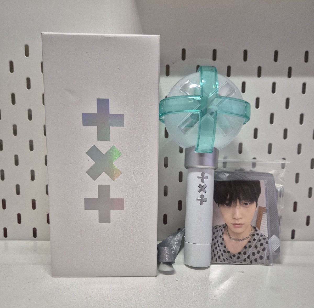 #moj Lightstick txt / moabong Ver 2 Fullset

Price: 480k
♡ Pernah dipake ngonser sekali, oas act : promise 2024
♡ Pc Fullset
♡ Good condi, berfungsi dengan baik
Dom: Tangerang

Details by dm yaa