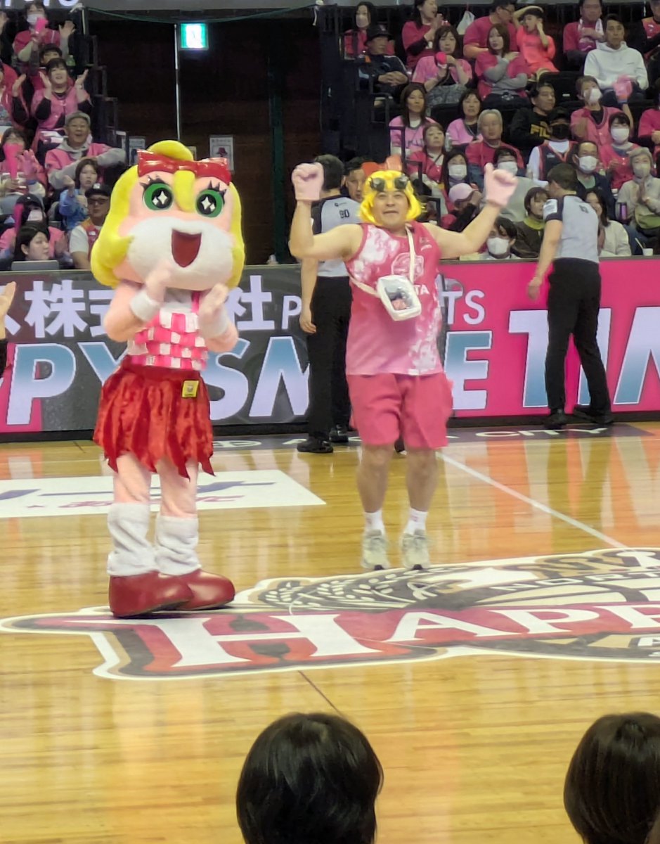wing_river618's tweet photo. 今日はラーナちゃん2人いた https://t.co/8JmF6E25C6