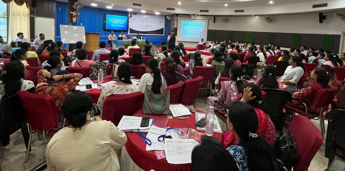 ahidms's tweet photo. Comm &amp; Secy , MERD cum PD, AHIDMS Dr. Siddharth Singh, IAS addressing the 4th batch (3rd phase) of  Newly recruited Staff Nurses for critical care units of MCHs during the Induction Training held at DBI, Kharguli https://t.co/DDkyqEcRRD