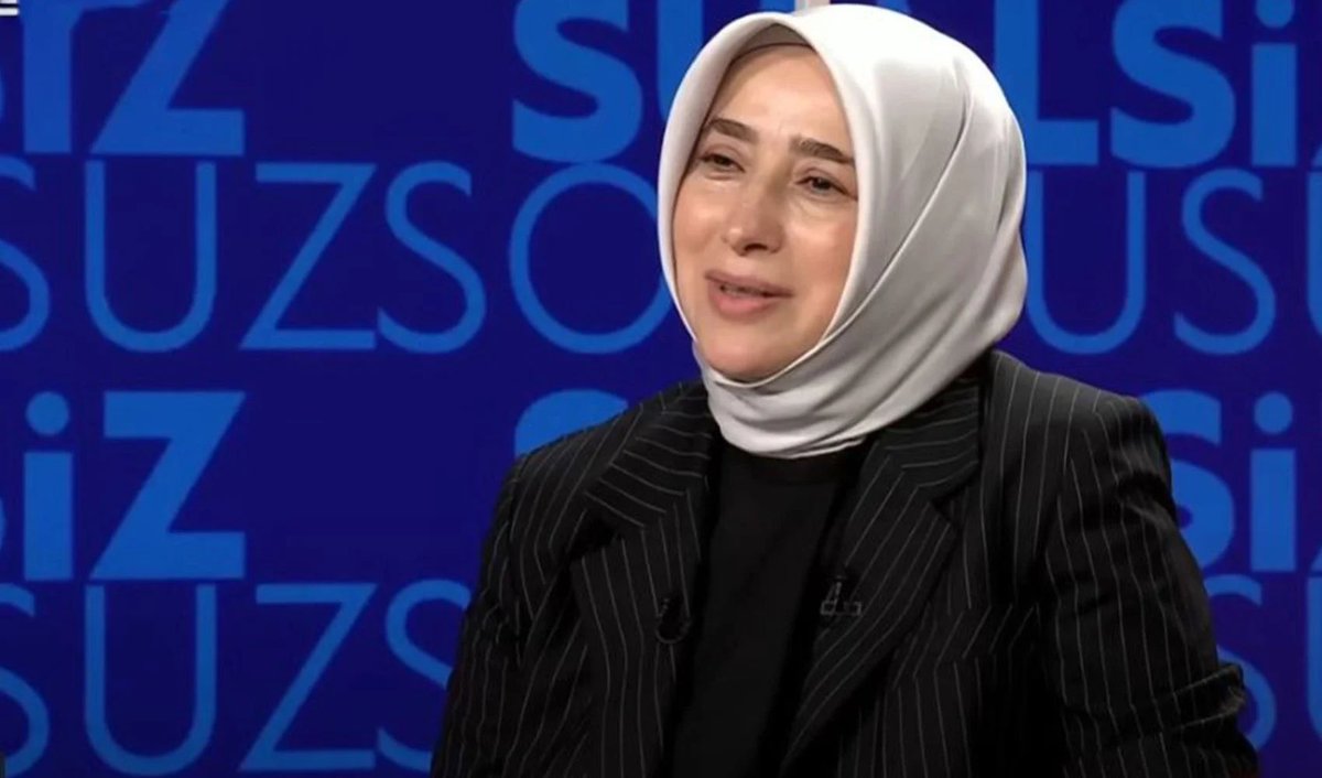 toplumuhalif12's tweet image. Daha önce mülakatsız işe alım eleştirileri için için “Utanmıyoruz, gurur duyuyoruz.” diyen Özlem Zengin'in oğlunun THY'de çalıştığına yönelik habere erişim engeli getirildi.