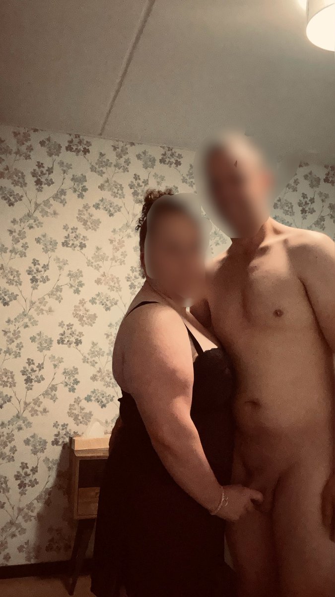 Maasstel's tweet photo. Just a horny couple https://t.co/hTIVwxxL2n