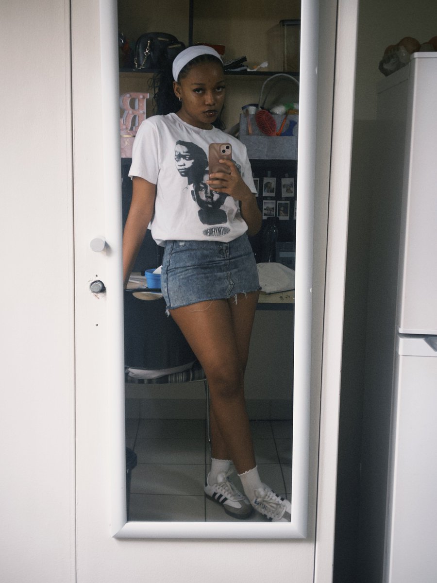 babyG tweet media