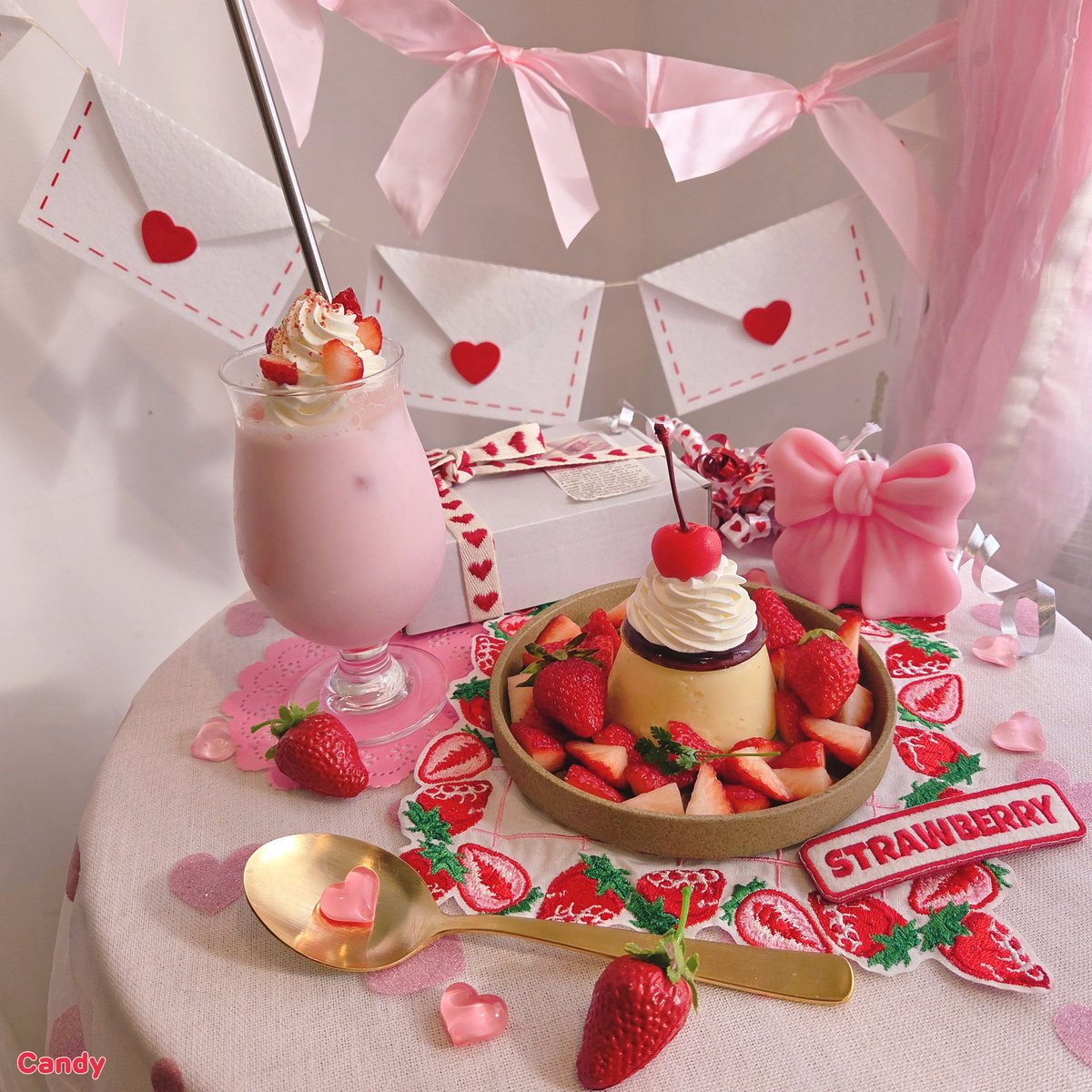Candy tweet media