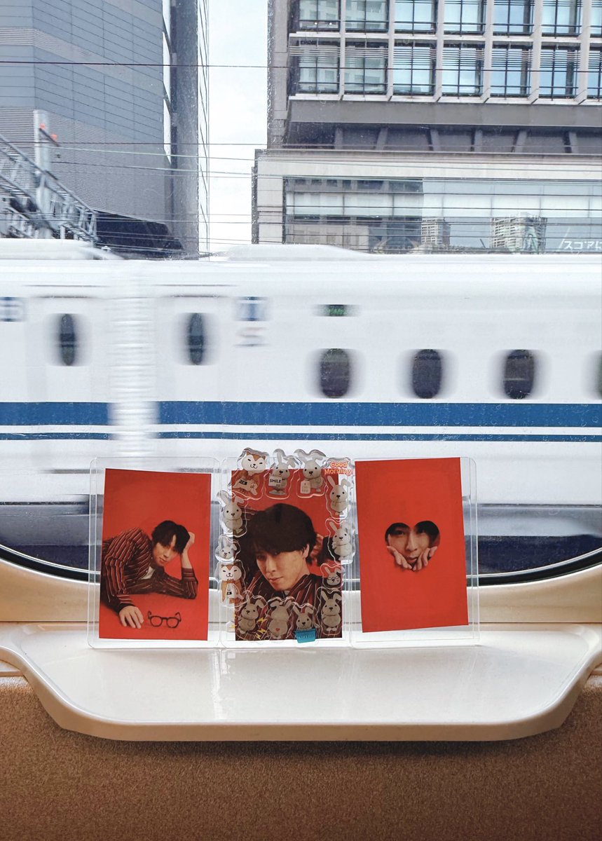 mini_twjp's tweet image. フォトカード風ピンナップ、
GWのお出かけにぜひご同行を♥️

Amazonで購入
amzn.asia/d/05o8MYrp

セブンネットで購入
 7net.omni7.jp/detail/1266239…

またはお近くの書店さんで！🙇‍♀️

#mini舘様号
#宮舘涼太 
#舘様
#SnowMan