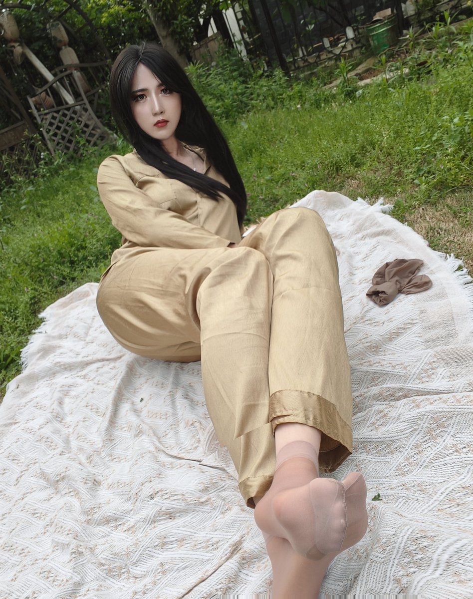 Manueros_real3's tweet image. 看看有人发现我吗 #男娘 #tranny #nylon
