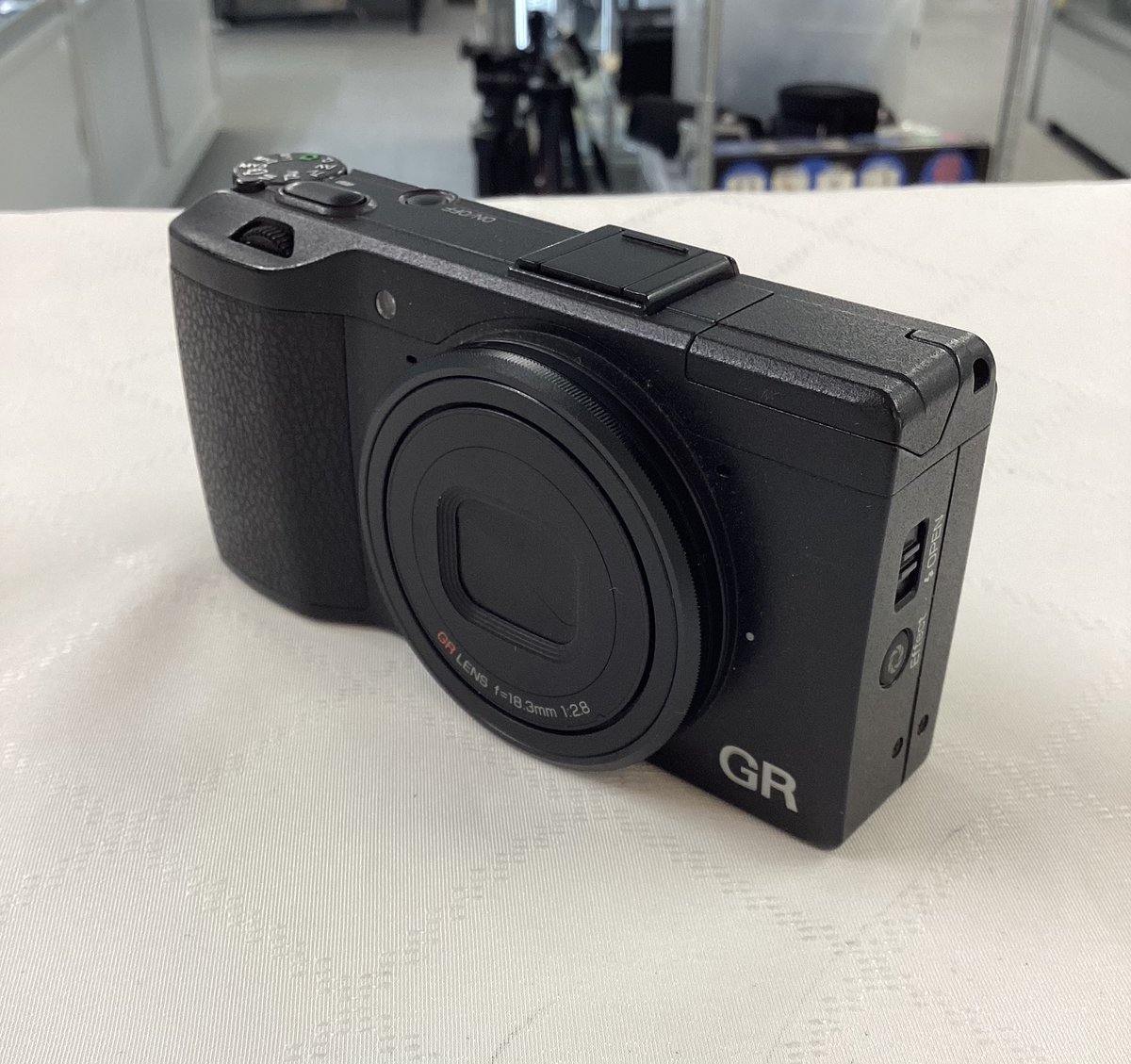 RICOH GR 初代 APS-C コンパクト 銀座店です🍋 伝説の初代が入荷しました🙌 ​2013年、GRがDIGITALから