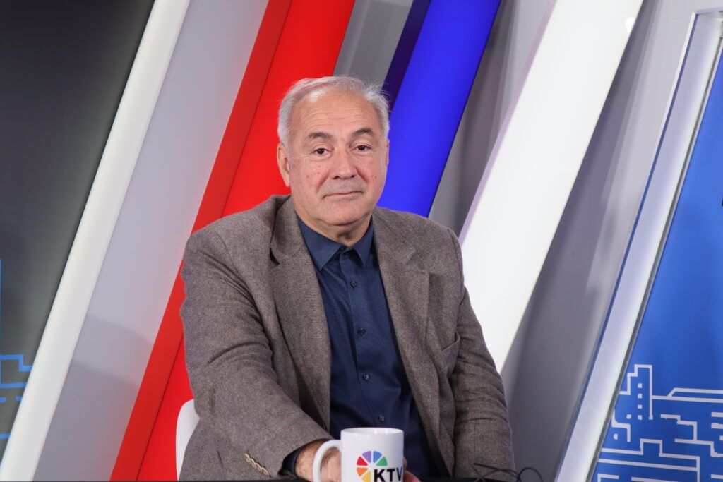 Bez Cenzure tweet media