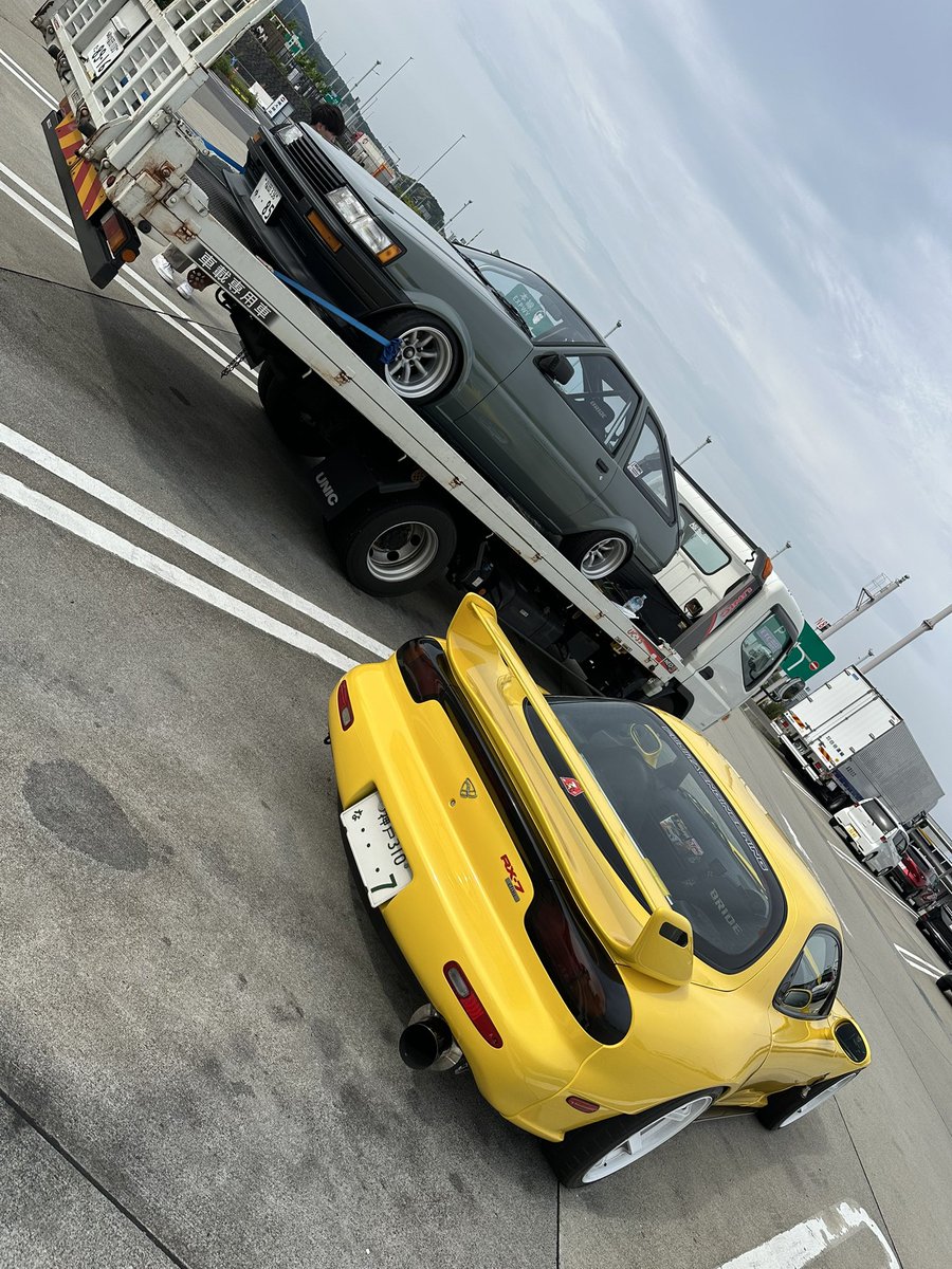 航太 tweet media