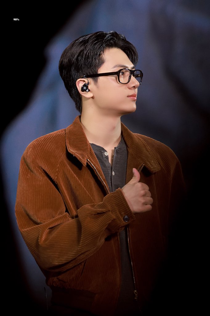 𝟗𝟖% tweet media