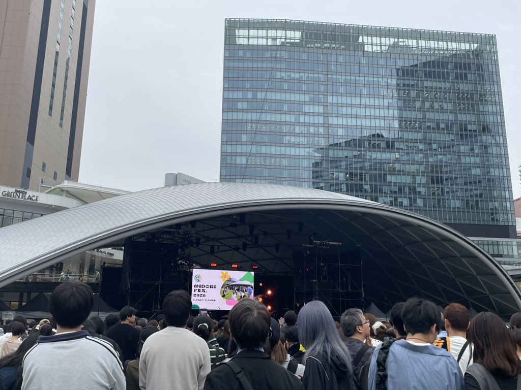 あと30分✌🏻 ̖́-