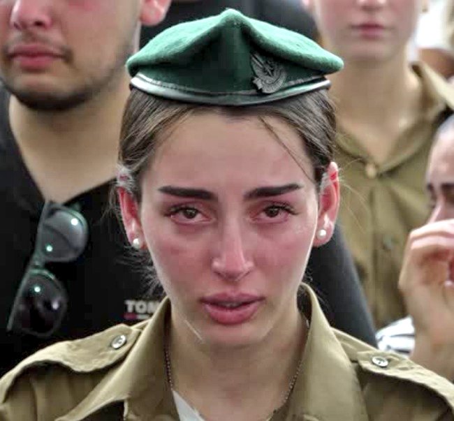 as_siglie's tweet photo. BERITA TERKINI:

🇮🇱🇵🇸🔥 Tentara Israel mengatakan di komite parlemen, "Netanyahu memaksa kami untuk membunuh orang-orang yang tidak bersalah, kami sakit jiwa, dan teman-teman kami bunuh diri" di #Gaza. https://t.co/wSdwm90pnC