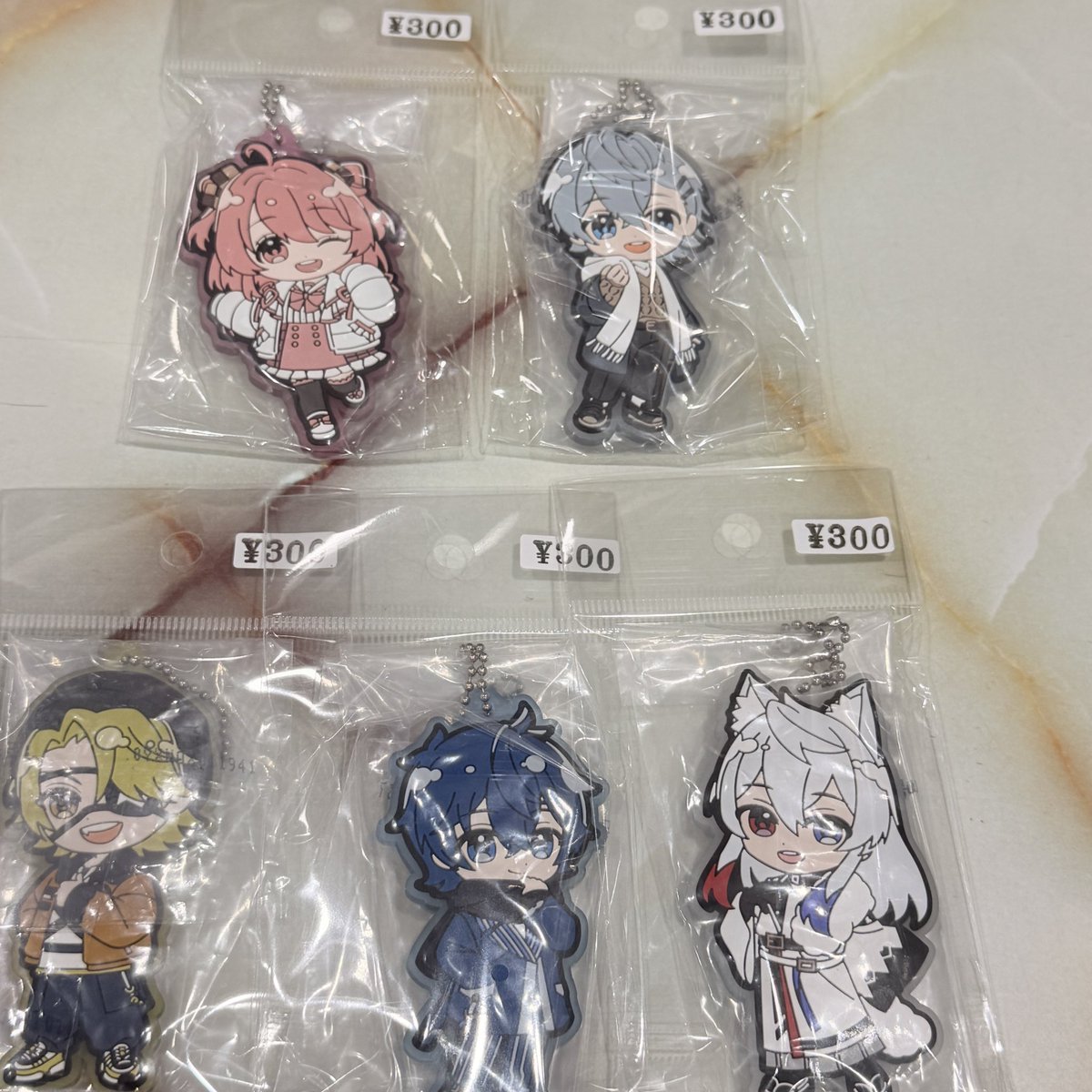 からぴち 一番くじ ラバーチャーム などが入荷してます。 各300円 