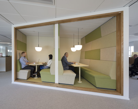 mikrespo's tweet photo. El Segerstedthuset, diseñado por 3XN, es una ampliación multifuncional de la universidad de Uppsala. El edificio es un espacio de trabajo moderno para investigadores, personal administrativo y directivo de la universidad, además de ser una parte integral del campus.
@3XN_GXN https://t.co/4HweJ9orf4