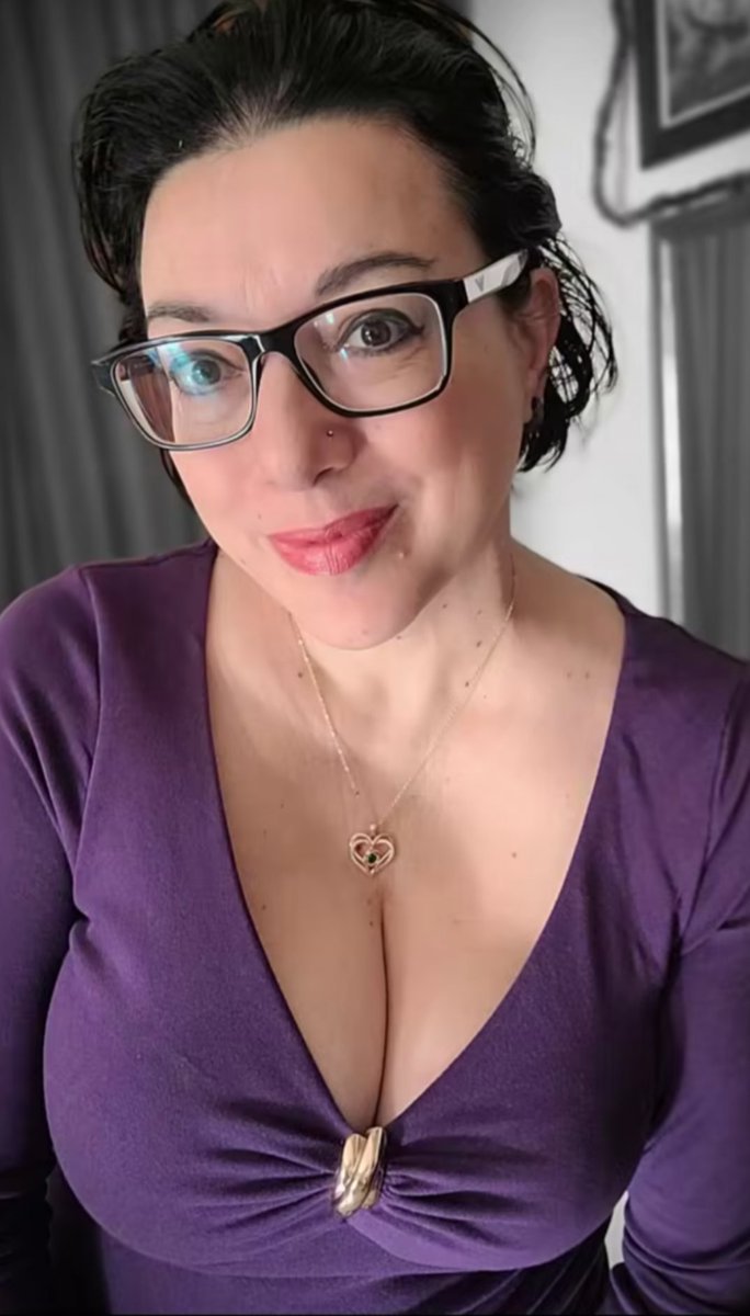 Sarah Lewis tweet media
