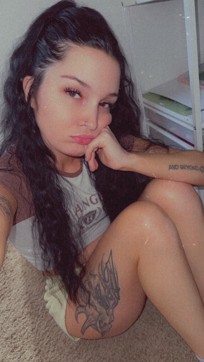 Goddess Chloè tweet media