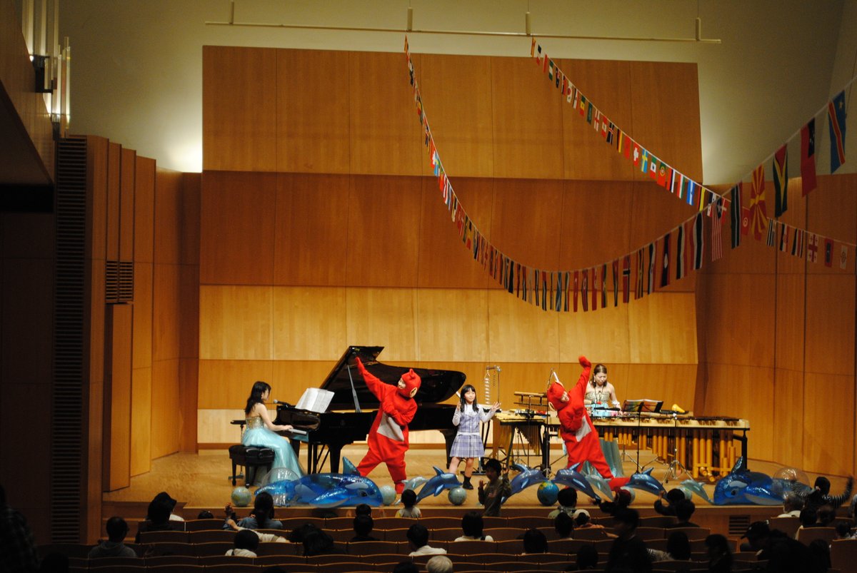 bunkanatori's tweet photo. Art for kids@なとりわくわくパビリオン1日目が終了しました！風が強い1日でしたがたくさんの方にご来場いただきました。ありがとうございました。
明日も10:00より開催します！！ https://t.co/QsOG834Jv7