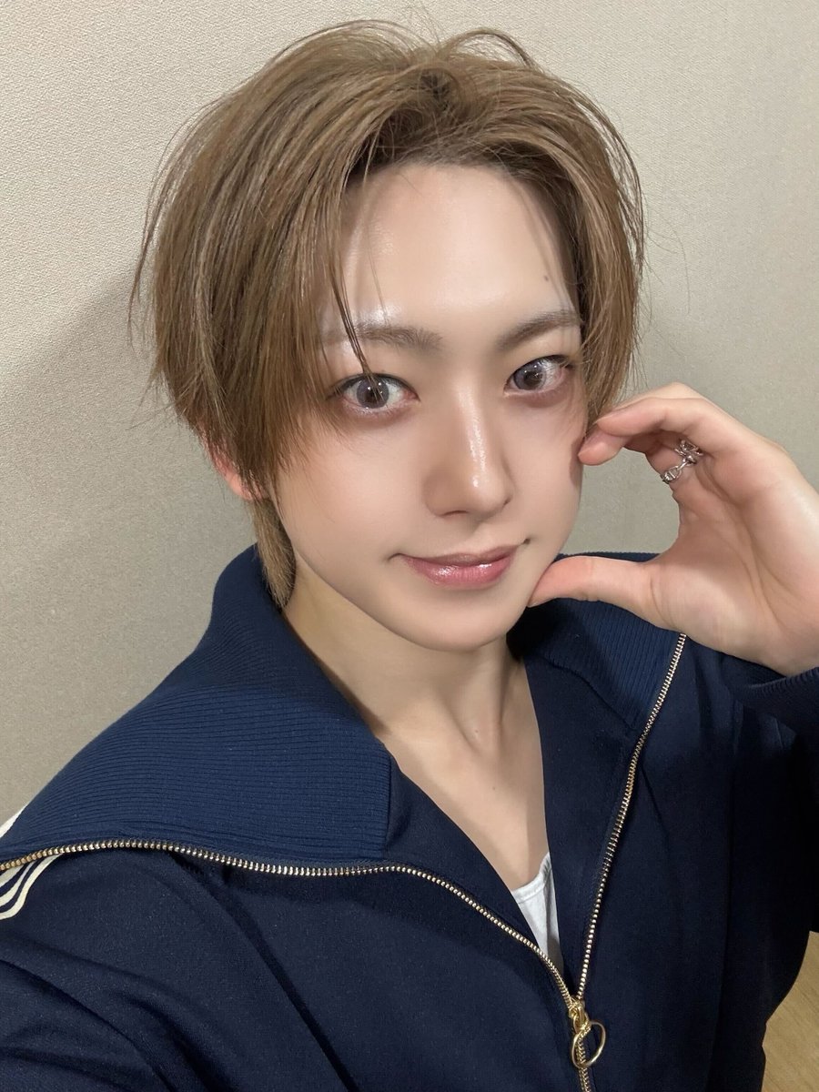 푸케 tweet media