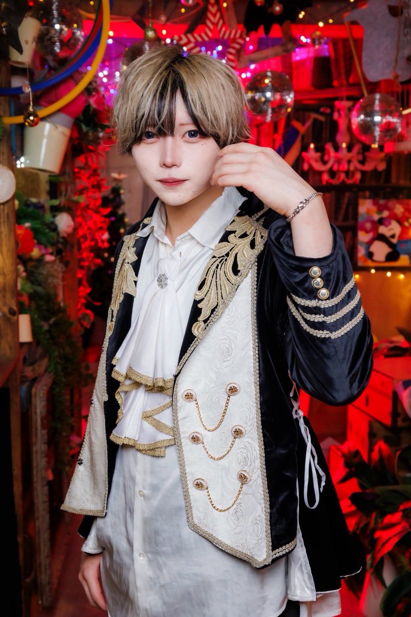 empire_info__'s tweet photo. 4月もEMPIREに御帰還頂き誠にありがとうございました👑♥️✨️

4月''𝑬𝑴𝑷𝑬𝑹𝑶𝑹''を獲得したのは

🔥漢は黙って背中で魅せる＿🔥
⚔️🩵るせ🩵⚔️
@ep_2yn_sta

今月はアイドルイベントもある中、EMPIREでも僕の事を沢山応援してくれて、1位取らせてくれてほんとにありがとうー！こっから今年全部勝ちたい気持ちなので！！！一緒に着いてきてくれたら嬉しいです！

4月はメガネ👓にブレザー🏫.*に知的(□-□)(？)な王子様達のかっこいい姿がとてもめƷ😍💕💕💕かったですネ🎶
5月は園児服📛🖍イベントがあります🎶✨️
ブレザー姿の王子様達とはうってかわって、かわいいバブみ👶🏻🍼✨️王子様達が見れちゃうかも🫶🏻😍💕🎶
屋根より高い〜志〜♪🎏な王子様達と、来月も沢山の思い出を作りませんか💭
5月の𝑬𝑴𝑷𝑬𝑹𝑶𝑹は誰の手に＿＿＿＿