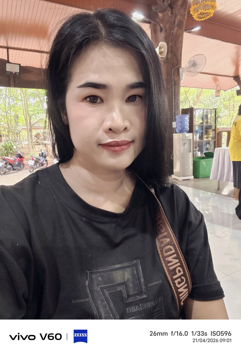 SawSwang's tweet photo. มานั่งแบบโง่ๆๆ555 https://t.co/aSM1A9iiBt