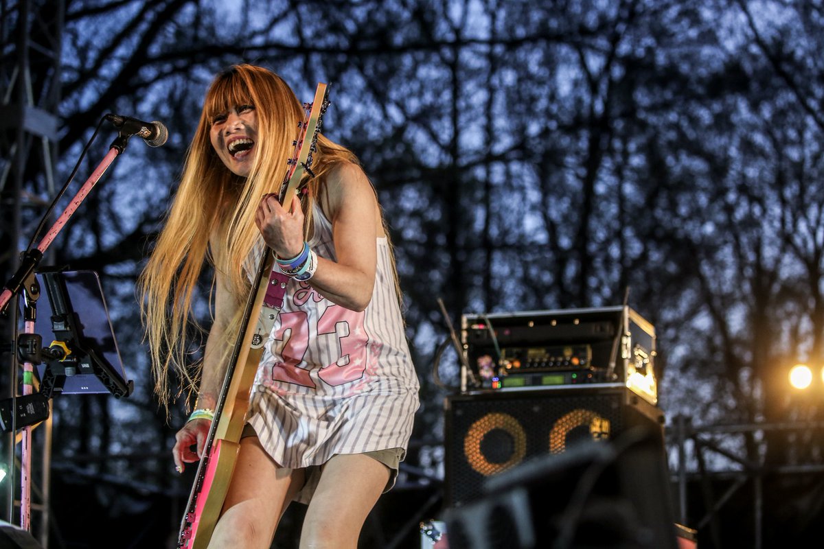 ARABAKIROCKFEST's tweet photo. 【ARABAKI ROCK FEST.26】
2025年4月25日(土) - 4月26日(日)
国営みちのく杜の湖畔公園北地区・エコキャンプみちのく

＜​DAY-1＞
HATAHATAステージ LIVE PHOTO

打首獄門同好会

Photo by Team SOUND SHOOTER
 
#ARABAKI
#アラバキ
#アラバキ2026

フォトギャラリーは後日ARABAKIオフィシャルサイトにて公開予定！