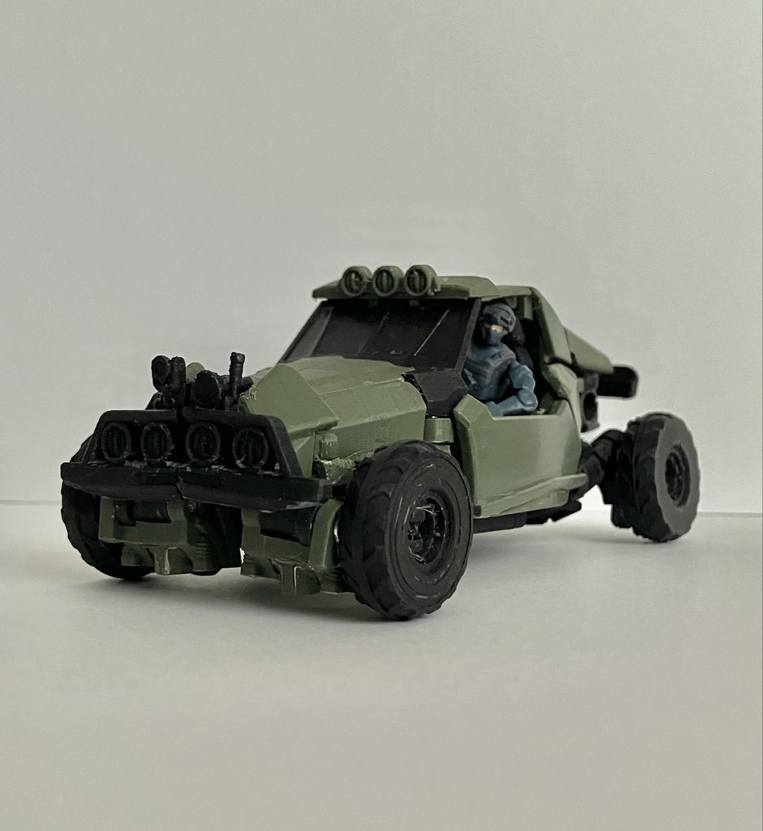 #あなたのオリジナル可変機を見せてください

「Soldier-01」

バギーに完全変形＆隊員も乗れます！