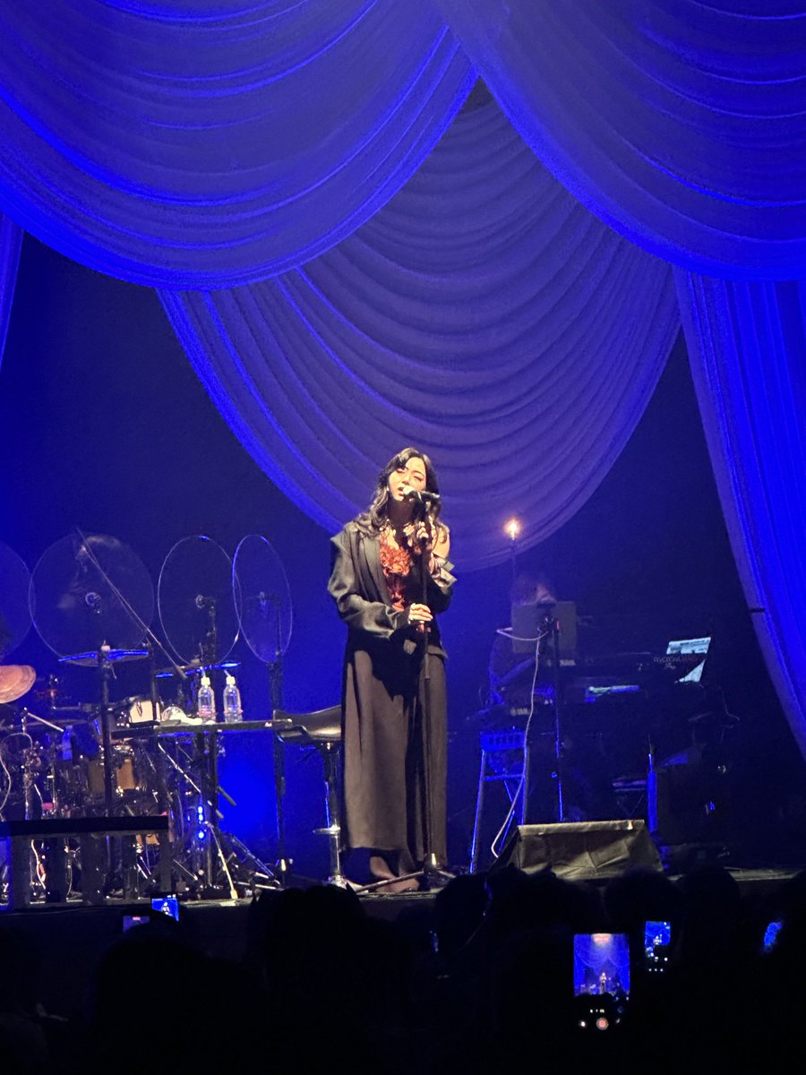 NoBooking's tweet photo. ELAIZA LIVE 2026 “GENTLE” @Stellar Ball.

お好きなように楽しんで、っていう雰囲気が心地よい。

カバー曲を4曲も入れてくれたのも嬉しかった。

#elaiza https://t.co/3WndRjLUgp