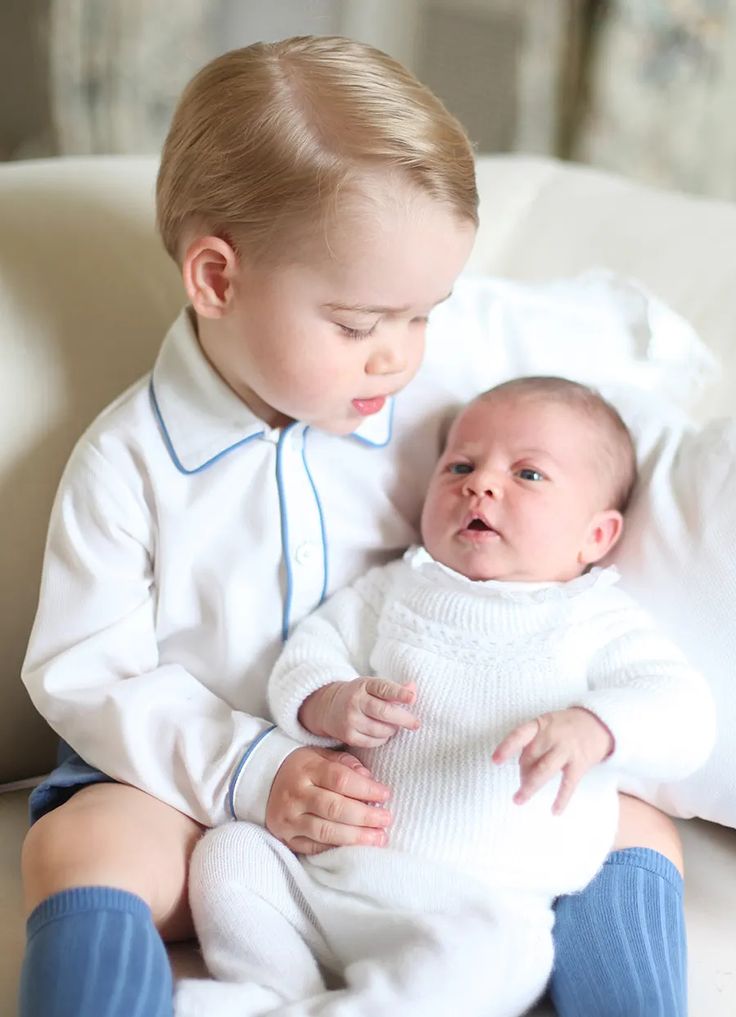 Prince George &amp; Princess Charlotte 💕