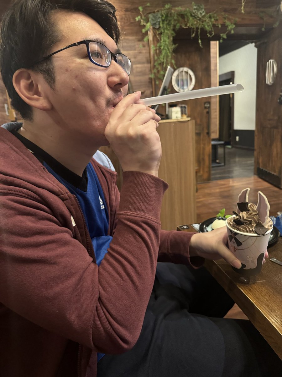 ドルジリヒ tweet media