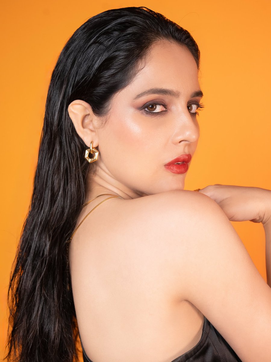 Weekendvibes_'s tweet photo. Malvi Malhotra 🖤
#Malvi #MalviMalhotra https://t.co/5ZsiOrOqHu