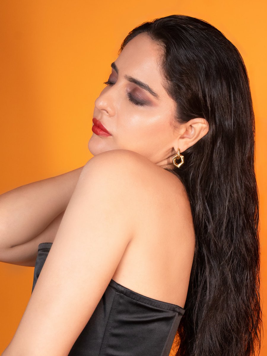 Weekendvibes_'s tweet photo. Malvi Malhotra 🖤
#Malvi #MalviMalhotra https://t.co/5ZsiOrOqHu