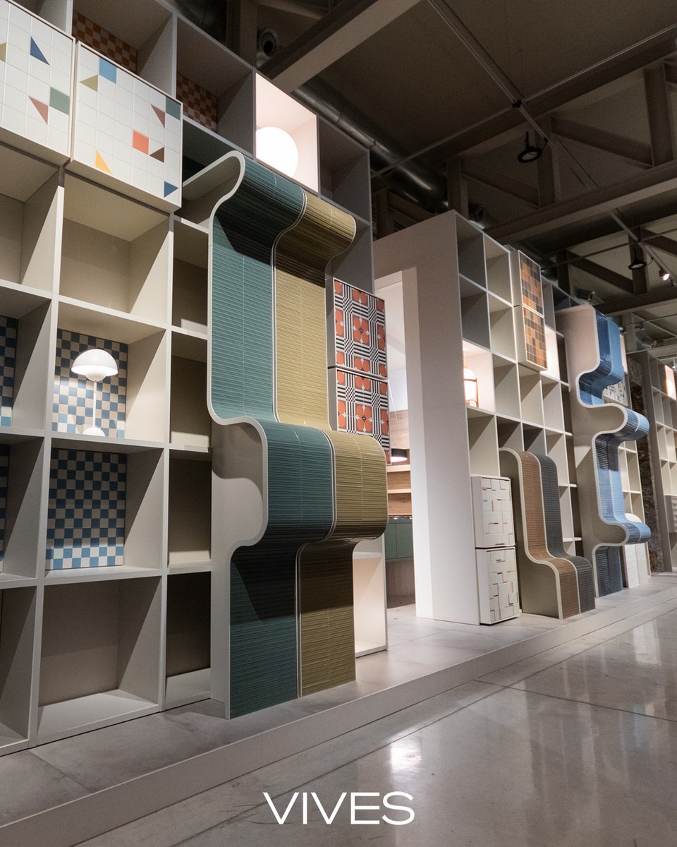 VIVESCeramica's tweet image. Waikiki sticks, Kaimu and their mosaics come in 12 colours, with matt and gloss finishes to bring walls to life. Perfect for tiling curved surfaces and turning any space into a focal point. Discover the new Surf collection.  ow.ly/ttBb50YRaiU #vives #walltiles #colours