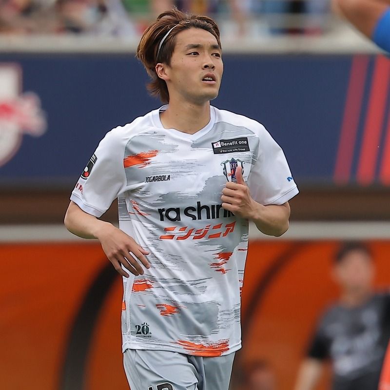 weeklysd's tweet photo. ⚽️Jリーグ⚽️ 

「なんじゃ６－０って」「何が起こった？」愛媛がダービーで圧巻のゴールショー！「やばすぎる」「大木サッカー最高」などファン歓喜 
https://t.co/WkV3xVP5HP https://t.co/1HuQyILtxK