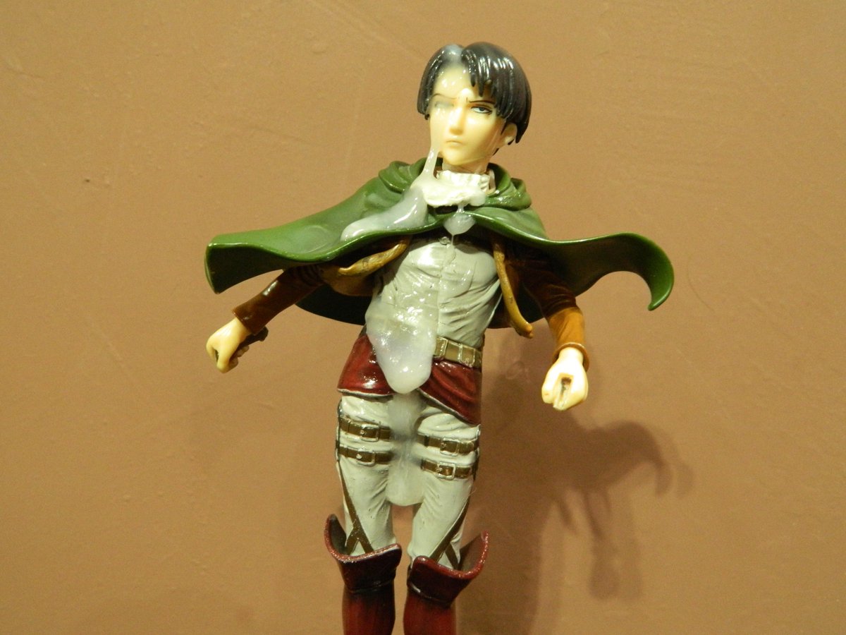 mubkkake's tweet photo. Levi  Ackerman Attack on titan  figure bukkake,  session 1 https://t.co/9THdnBoUNj