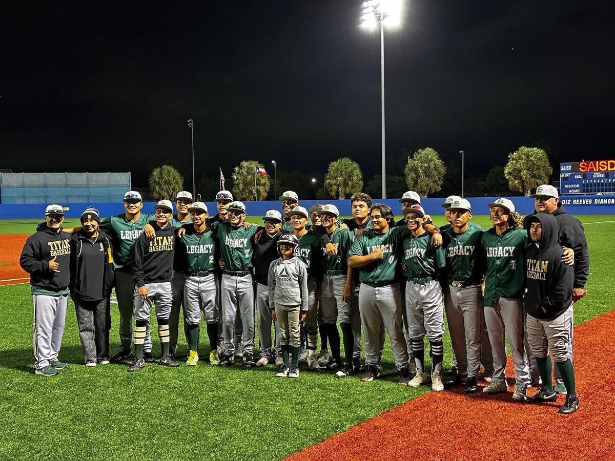 swisd_swlbase's tweet photo. TITAN BASEBALL 2026 JUST KEEP MAKING HISTORY BECAUSE #WAD https://t.co/gIzXNJm3o3