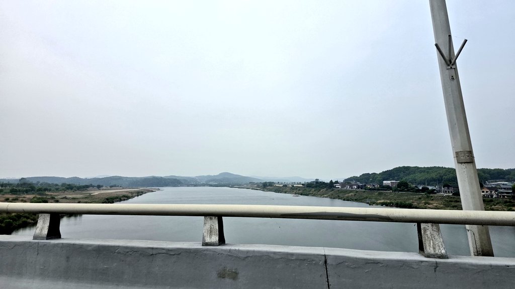 Peacism's tweet image. #Moving #Weekend ❤️ 
긍정을 믿습니다! ❤ #Korea #여주휴게소 #Sky #Landscape #Food #긍정 #믿다 #Love #Always #Memory #Remember #Moment #Believe #S2 #With #함께 #고마워요 #기억 #순간 #생각 #다잘될거야 #GoodLuck #힘내자 #사랑 #청춘 #열정 #도전 #봄