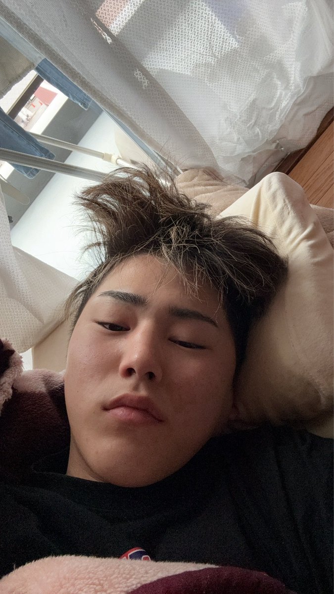 taitaimanji2's tweet photo. 23歳になりました
ふざけるのをやめて大人になろうです
応援してくださってる方に感謝その一言
です
まだ頑張るので、今後とも応援宜しくお願い致します🙇 https://t.co/A7Onxe12gc