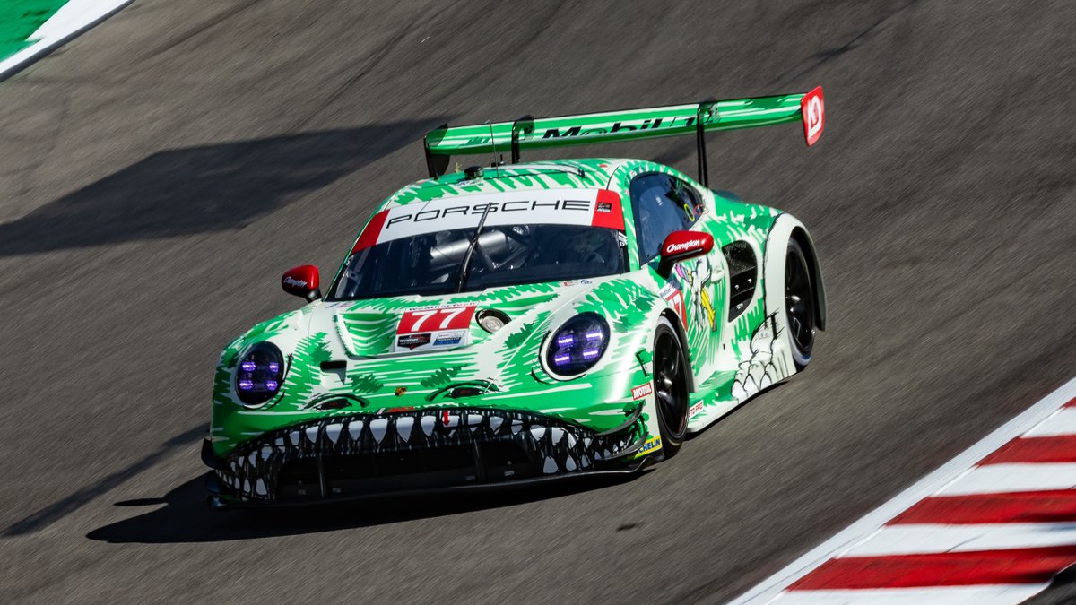 Customer_Racing's tweet image. Say hello to Sketchy! ✏️ @AORacingUSA's dinosaur #Porsche911GT3R has a special retro-themed look at this weekend's @IMSA round at @WeatherTechRcwy, revisiting the moments before the iconic Rexy livery was born back in 2023. 🦖 #PorscheCustomerRacing #Porsche