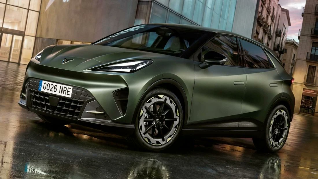 foroelectricos's tweet image. 🚀 SEAT y CUPRA remontan el vuelo en 2026.

✅ El Tavascan se libra de los aranceles tras el acuerdo con Bruselas.
✅ El beneficio operativo sube a 43M€.
⚡ El nuevo CUPRA Raval ya está aquí por ~26.000€.

¡La ofensiva eléctrica española coge ritmo! 🇪🇸🔋 #CUPRA #SEAT #Mobility