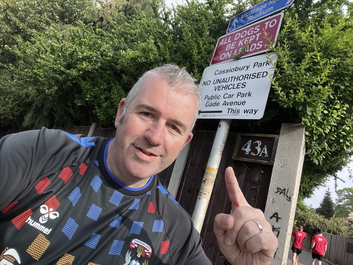 skyblue_dave's tweet photo. Watford away OLE OLE #PUSB @parkrunUK @Coventry_City https://t.co/lqhRx7ADLb