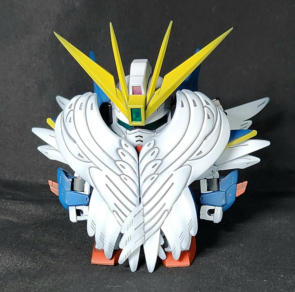 REDFRAMEP02's tweet photo. #ガンプラ　#SDガンダム
#BB戦士　#ガンダムW
BB戦士 203ウイングガンダムゼロカスタム 全塗装完成しました。 https://t.co/5h9lpstSww