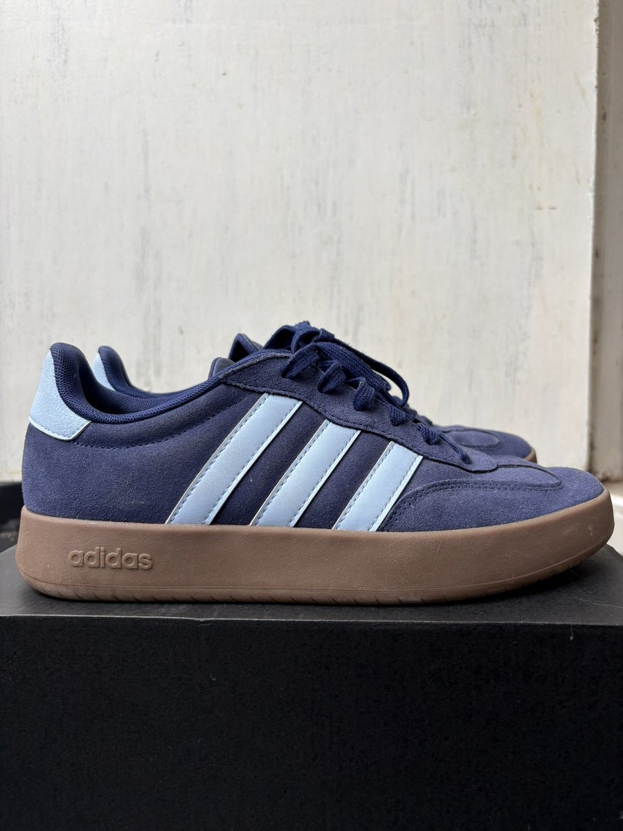 aksornchan39189's tweet image. ส่งต่อ Adidas Barreda มือ 2 ไซส์ 9ครึ่ง ยาว 27.5cm ราคา 1000฿ ซื้อหน้าช้อป 2พัน ช้อปปี้หาไซส์ยากมากก มีกล่องครบ สภาพตามรูป ใส่ไม่ถึง 10 ครั้ง สนใจทัก 

#sneakers #รองเท้า #รองเท้าหนังกลับ #รองเท้าadidas #รองเท้าผ้าใบ #รองเท้ามือสอง #ส่งต่อของใช้