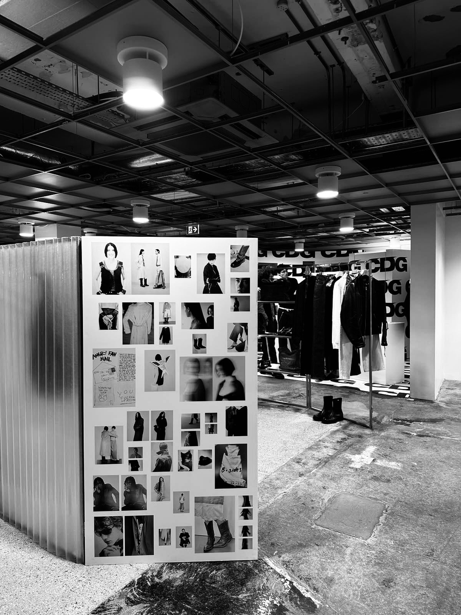 saintlyblake's tweet photo. ⠀
ㅤㅤ|⠀ 𝐕𝐚𝐧𝐢𝐭𝐲 𝐒𝐭𝐮𝐝𝐢𝐨𝐬, 𝐋𝐨𝐧𝐝𝐨𝐧

It's been a while since I came to photoshoot studio and fitting for upcoming shoot. Then I realise, it's literally my world.
⠀ https://t.co/p0raIBgilZ