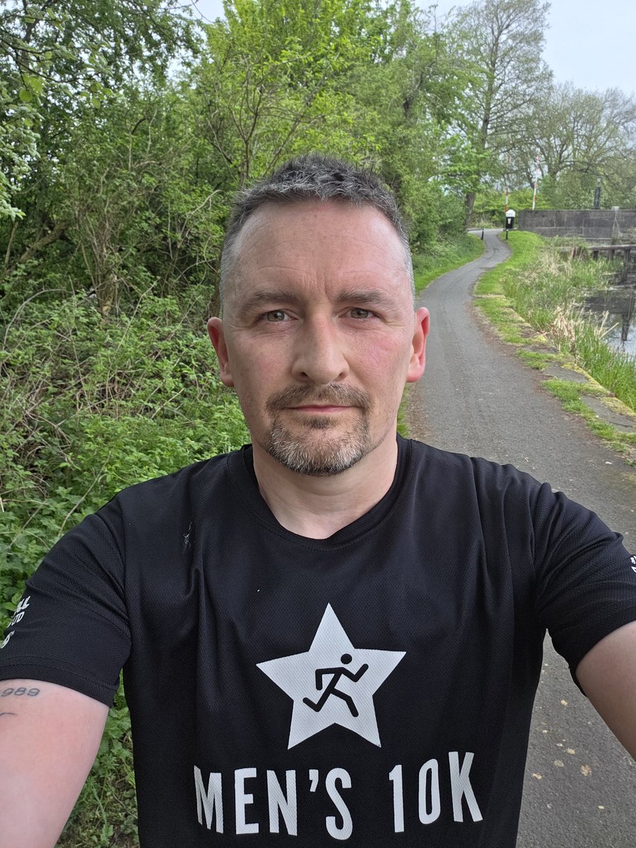 CraigRGNDem's tweet image. Good comfortable HM run this morning. 🏃🏻‍♂️🙂

#HalfMarathon #Running #Strava #Glasgow @UKRunChat #ComfortableRun