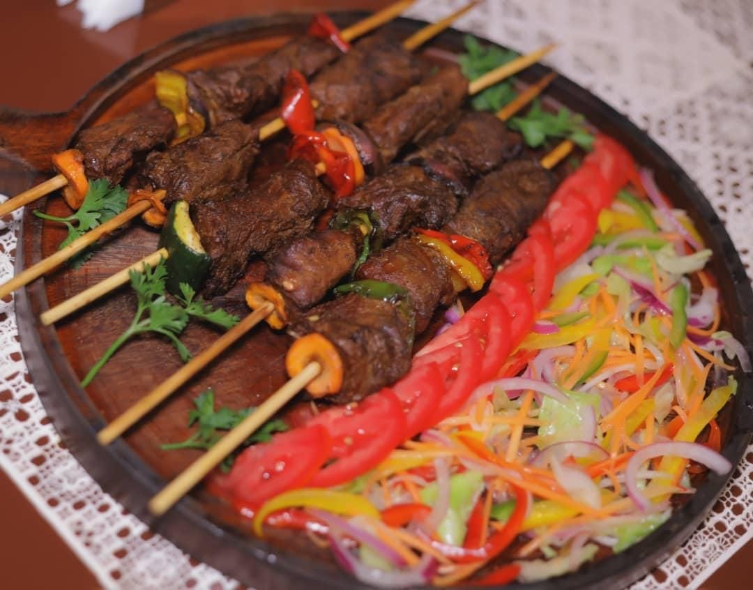 GideonSsekidde's tweet photo. Good vibes. Great food. Cold drinks.
Welcome to Backyard Bistro your neighborhood restaurant & bar on Luthuli Road, Bugolobi.
Perfect for chill evenings, business lunches & weekend hangouts.
#BackyardBistroUG #GoldenPosts #BarAndGrill https://t.co/vvkpml5u2p